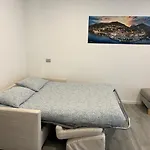 Emma House شقة